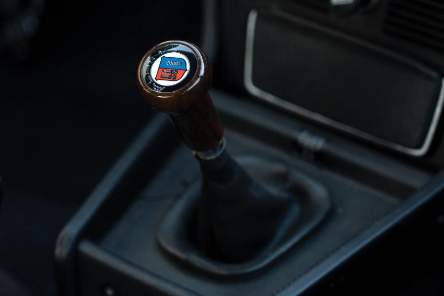 Детали интерьера Alpina B7 S Turbo (E12) 1981 года  (JP) (фото 8 из 27)